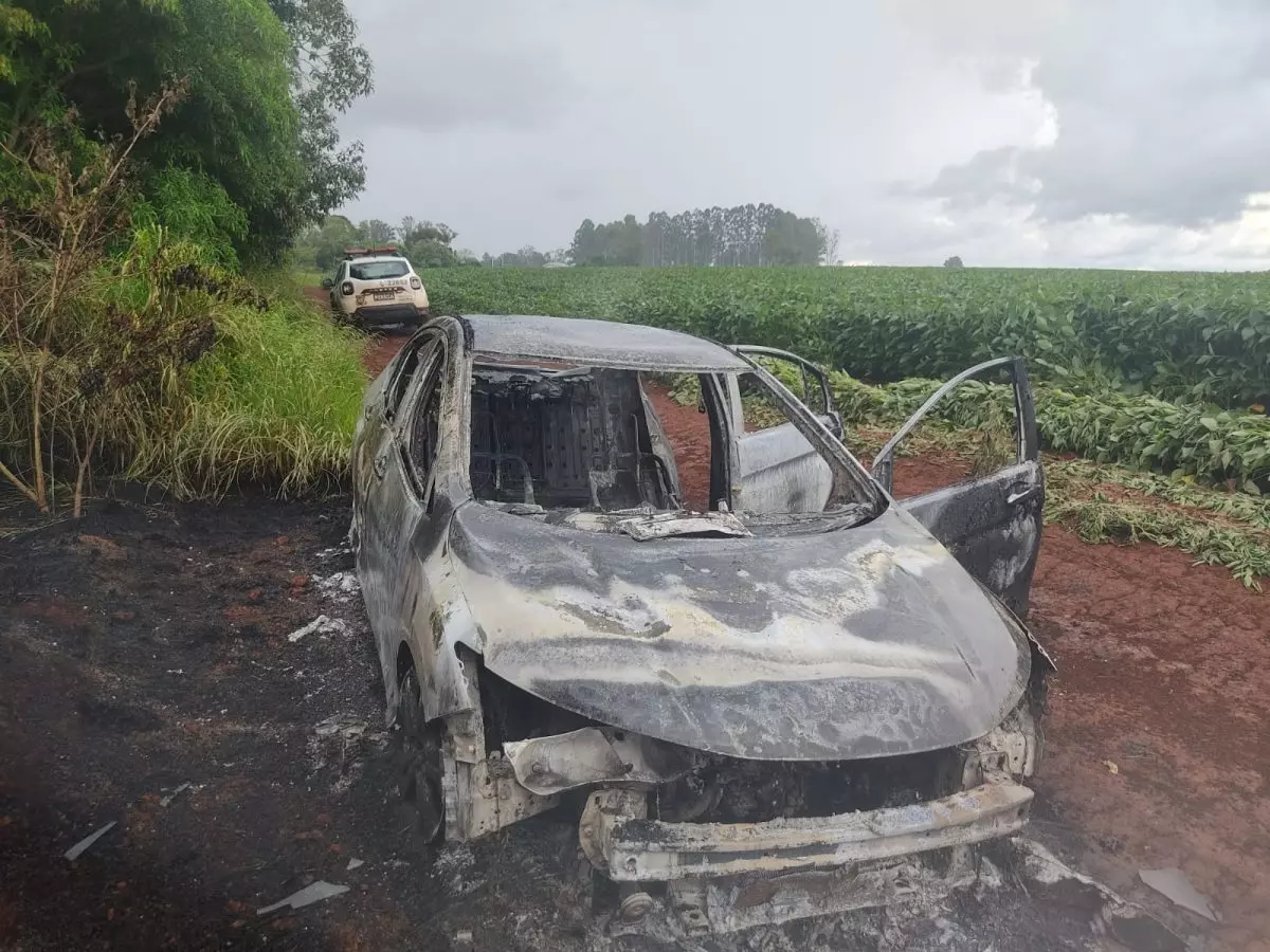 Homem Encontrado Morto Amarrado E Sem As Cal As Em C Rrego Carro Foi