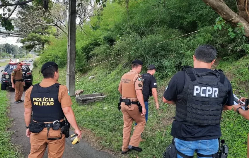 Mulher é encontrada morta em matagal ao lado da Universidade Federal do