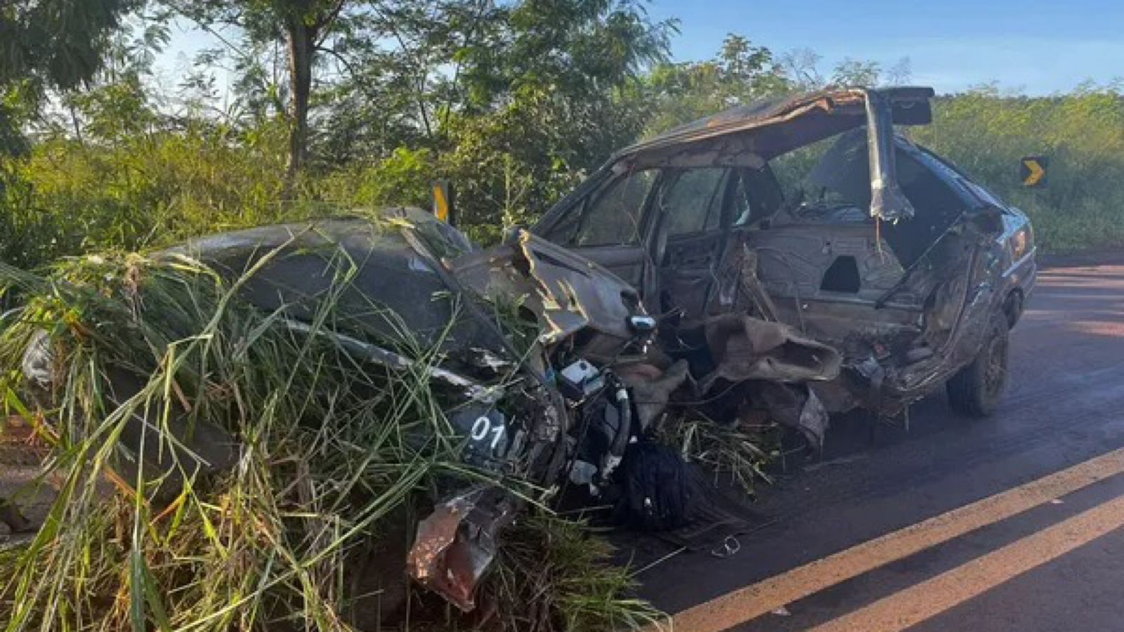 Homem De Anos Morre E Outros Ficam Em Estado Grave Ap S Carro Sair