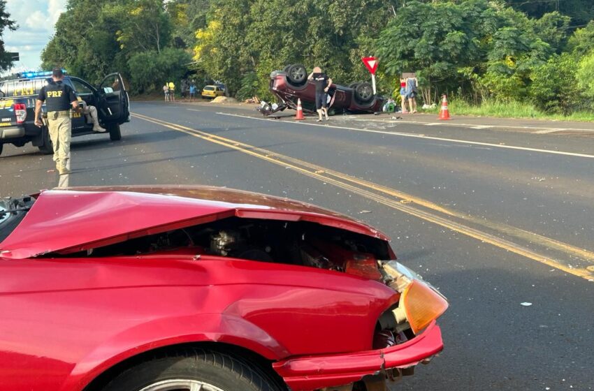 Carro Capota Ap S Colis O Em Trevo Na Br Beltr Oagora