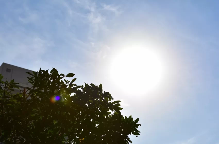  Primeiro dia de 2023 foi marcado por sol intenso e temperaturas elevadas em todo o Paraná