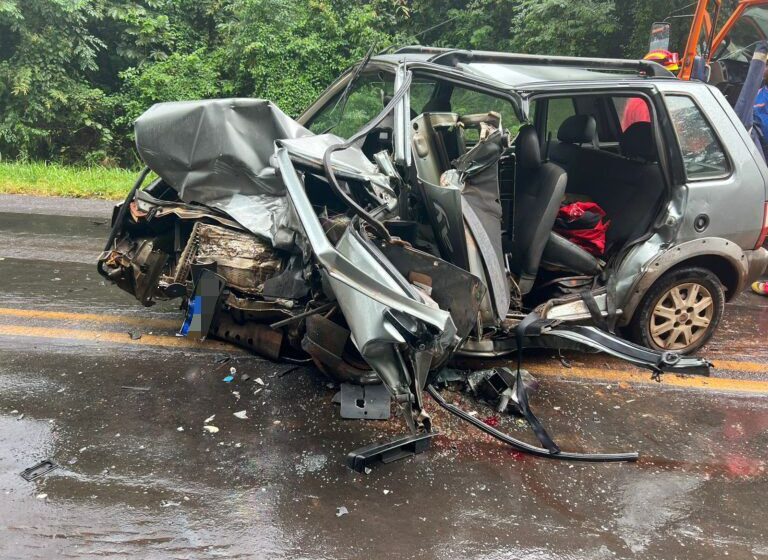  Colisão entre dois veículos deixa homem gravemente ferido na PR 182