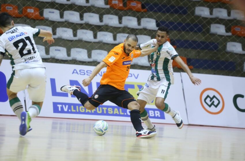  Marreco perde de virada para o Carlos Barbosa em partida pela Liga Nacional de Futsal