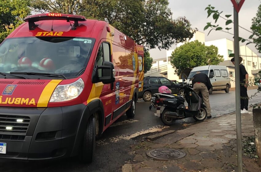  Condutora de moto fica ferida após colisão com carro no bairro Cango; vídeo