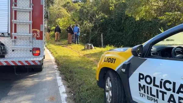  Condutor de moto é encontrado morto em córrego após acidente de trânsito