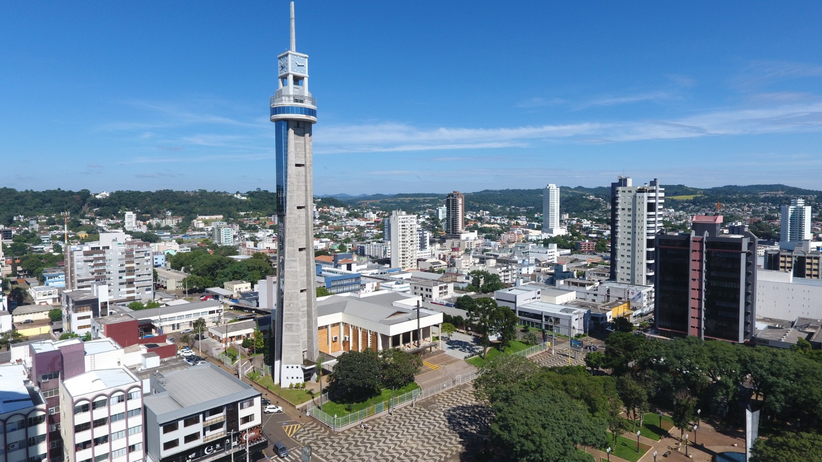 Torre da Concatedral de Francisco Beltrão é reaberta nesta quinta-feira  (16), Oeste e Sudoeste