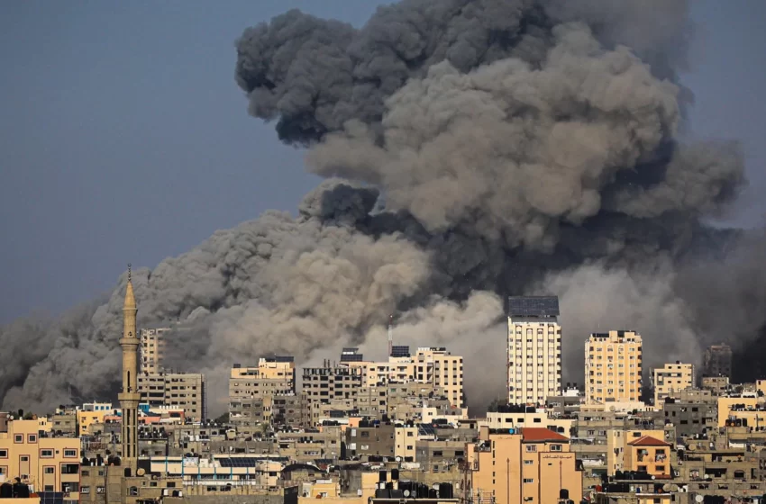  Bomba explode em área próxima a escola na cidade de Gaza onde estão 19 brasileiros