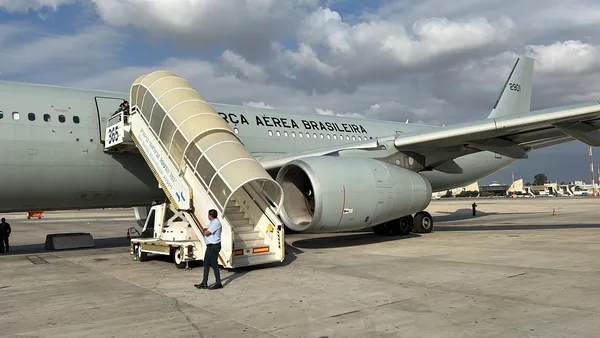  Guerra de Israel: 1º avião da Força Aérea Brasileira chega a Tel Aviv para resgatar brasileiros