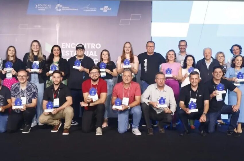 Francisco Beltrão recebe homenagem no Encontro Estadual de Políticas Públicas