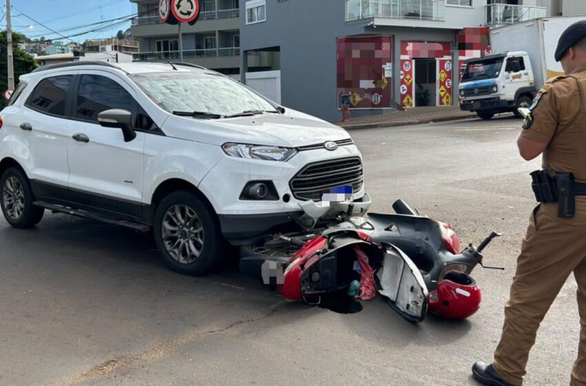  Colisão entre carro e moto deixa uma mulher ferida em Francisco Beltrão