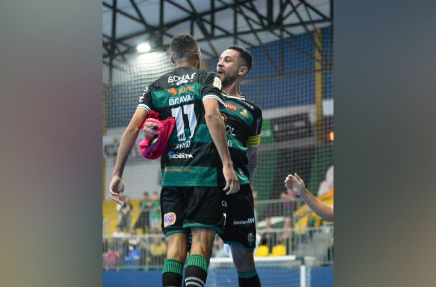  Marreco assume a liderança na Série Ouro do Paranaense de Futsal após golear o Campo Mourão por 7 a 0