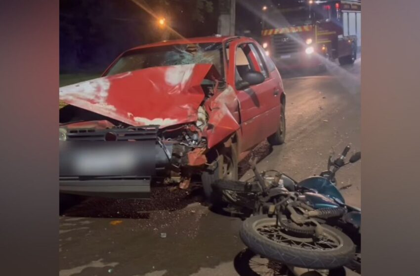  Casal fica ferido após colisão entre carro e moto em Francisco Beltrão
