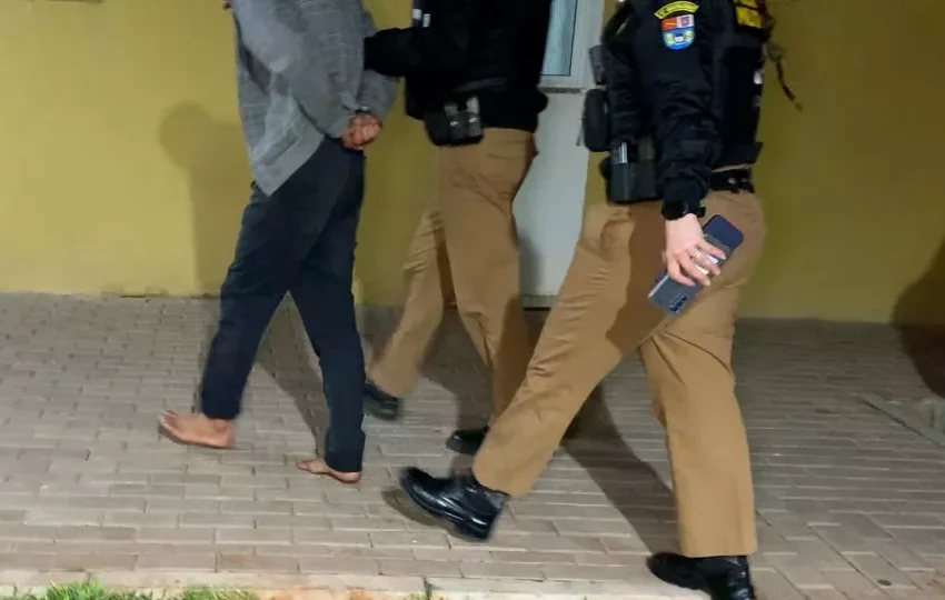  Homem é preso após arremessar o filho de dois anos contra parede
