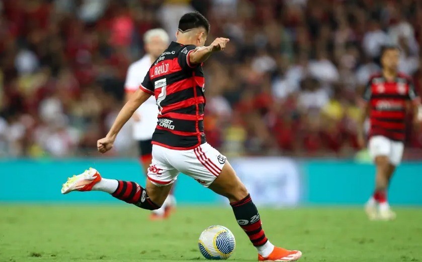  Flamengo e Palestino se enfrentam em jogo decisivo pela Copa Libertadores
