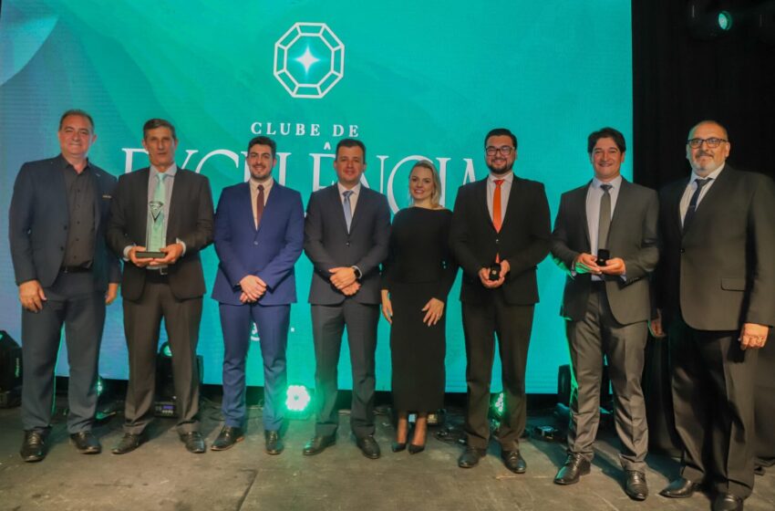  Cresol promove Clube de Excelência e premia cooperativas destaque de 2023