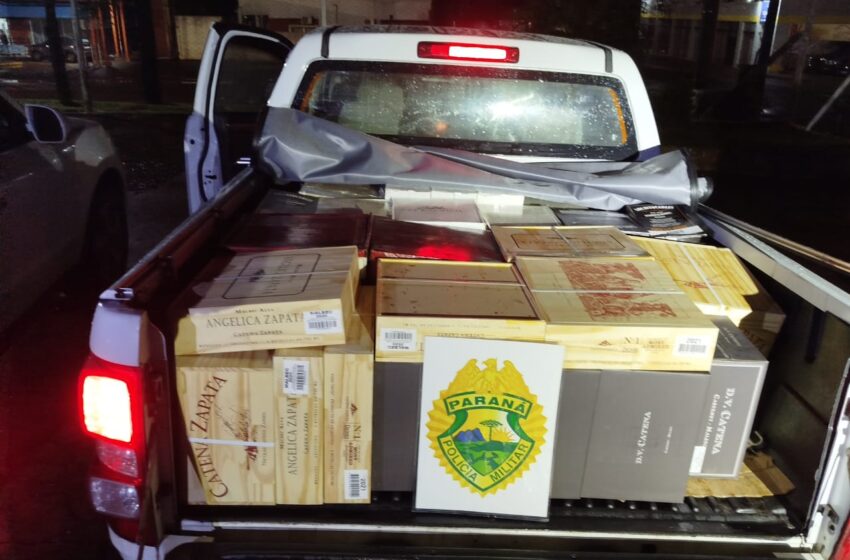  Polícia Militar apreende dois veículos carregados com vinhos e produtos de origem Argentina