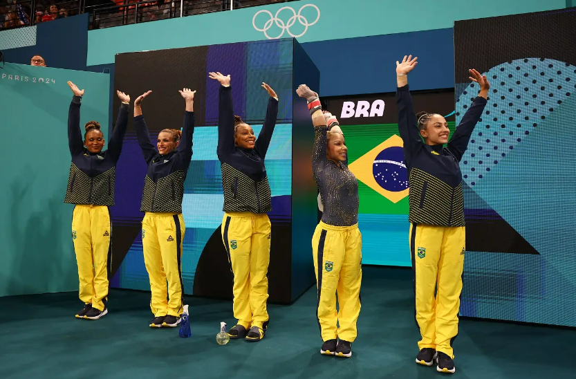  Brasil é medalha de bronze na Ginástica Artística por equipes feminina nas Olimpíadas