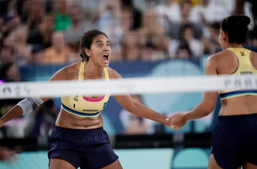  Brasileiras Duda e Ana Patrícia garantem vaga nas quartas de final no torneio de vôlei de praia em Paris