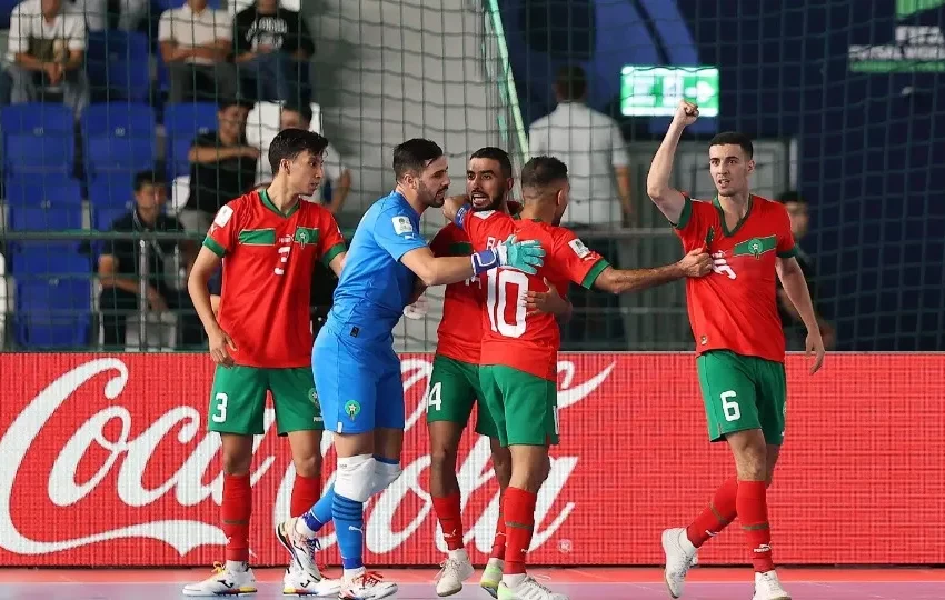  Brasil enfrenta Marrocos nas quartas de final da Copa do Mundo FIFA de Futsal no próximo domingo (29)