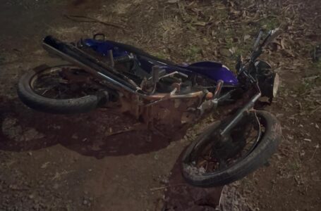 Adolescente de 15 anos fica em estado grave após colisão entre carro e moto