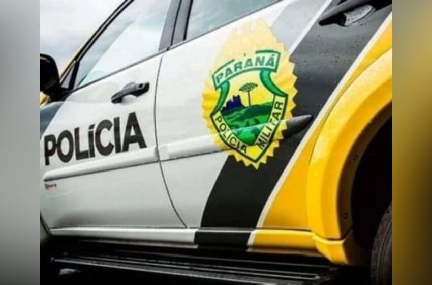  Casal é preso por embriaguez ao volante e agressão após colidir veículo contra loja 