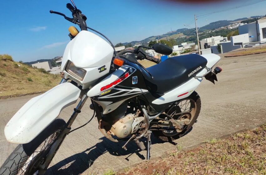  Moto é furtada durante a madrugada na zona rural de Francisco Beltrão